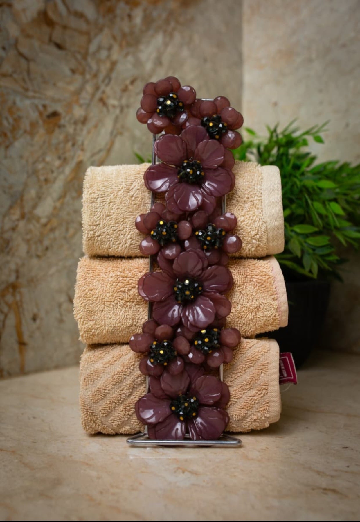 Mauve Flowerr Steel Holder